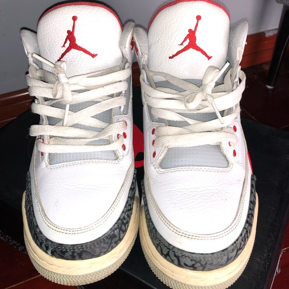 Jordan “Fire Red 3s” size 10 - Picture 3 of 6
